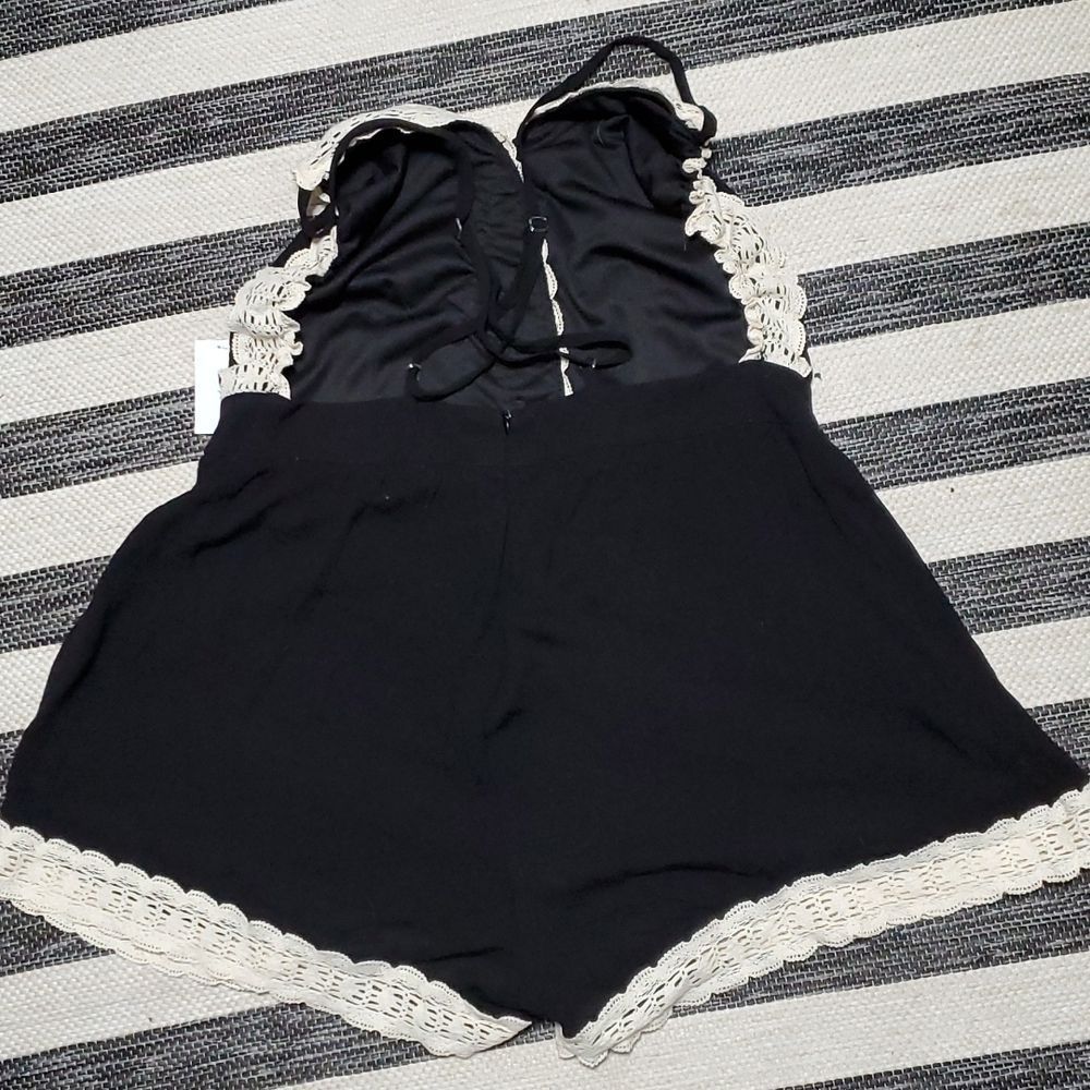 Shinestar Crochet Lace Trim Romper - Picture 3 of 4